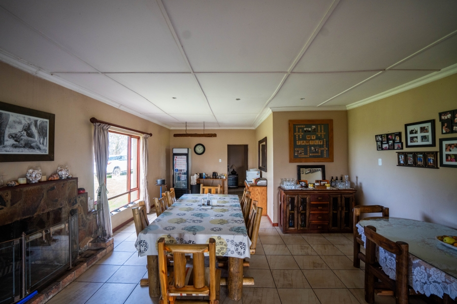 5 Bedroom Property for Sale in Grahamstown Rural Eastern Cape